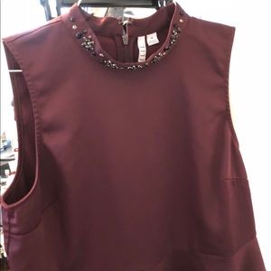 $4 like new - ELLE dressy top! Burgundy